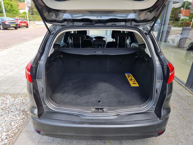Ford FOCUS Wagon 1.0i Titanium Automaat | Distributie nieuw | Dealeronderhouden | Topstaat!