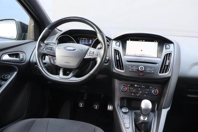 Ford FOCUS Wagon 1.0 ST-Line | Advanced Technology Pack | Trekhaak | Onderhouden auto!