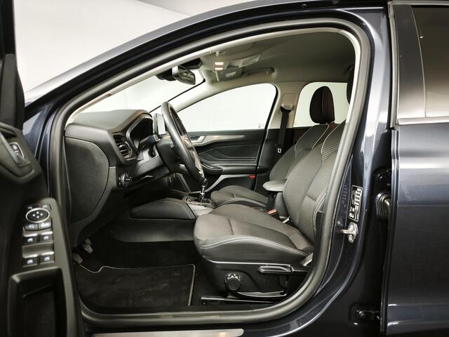 Ford FOCUS Wagon 1.0 EcoBoost Hybrid Titanium X Business | Navigatie | Camera | Stoelverwarming | Trekhaak |