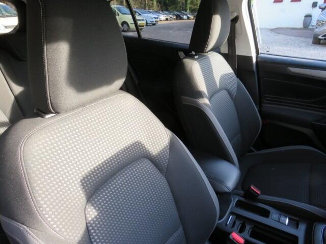 Ford FOCUS 1.0 EBH ACTIVE