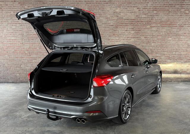 Ford FOCUS Wagon 1.0 EcoBoost Hybrid ST Line Winter Pakket / Safety Pakket / Trekhaak afneembaar / CarPlay / Clima