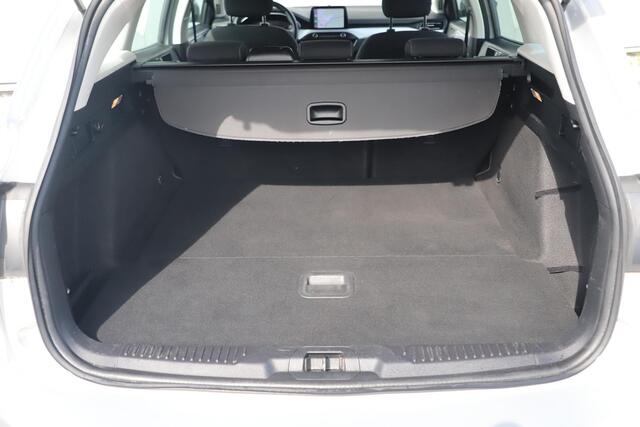 Ford FOCUS Wagon 1.0 EcoBoost Trend Edition Business 101PK Trekhaak Navigatie Carplay Android Airco Cruise Control 16 inch LMV(Trekhaak)