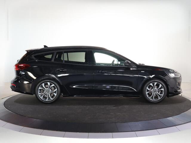 Ford FOCUS Wagon 1.0 EcoBoost Hybrid ST Line X | Elekt. Wegklapbare Trekhaak | Winterpakket | Cruise Control Adaptief | Parkeercamera | Head-Up | Navigatie |