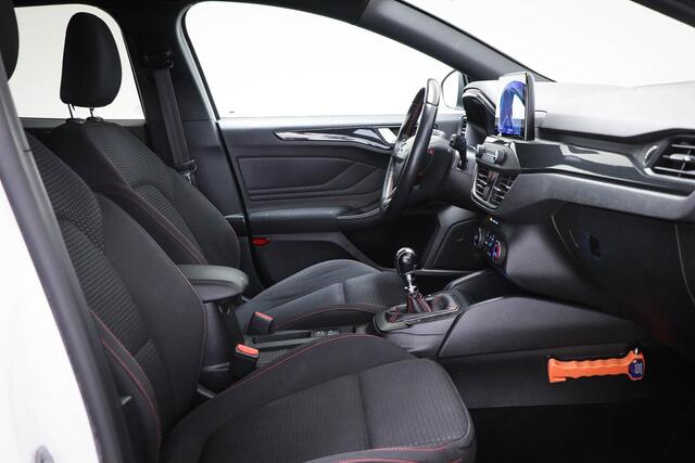Ford FOCUS Wagon 1.0 EcoBoost ST Line Business | WINTER PACK | STUURVERWARMING | APPLE | CAMERA | TREKHAAK