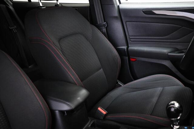 Ford FOCUS Wagon 1.0 EcoBoost ST Line Business | WINTER PACK | STUURVERWARMING | APPLE | CAMERA | TREKHAAK