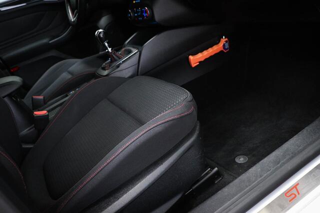 Ford FOCUS Wagon 1.0 EcoBoost ST Line Business | WINTER PACK | STUURVERWARMING | APPLE | CAMERA | TREKHAAK