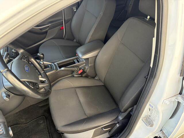 Ford FOCUS Wagon 1.0 Lease Edition / AIRCO / NAVI / CRUISE