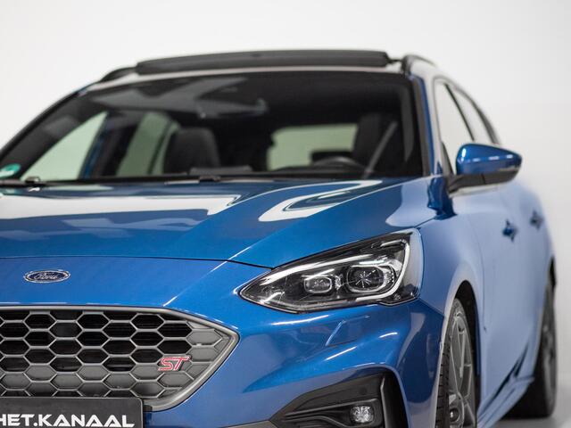 Ford FOCUS Wagon 2.3 EcoBoost ST-3 Pano B&O ACC Keyless