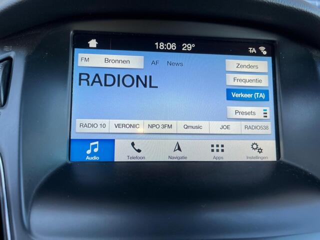 Ford FOCUS 1.0 125PK titanium Navi Blis Trekhaak Nieuwe Distributie