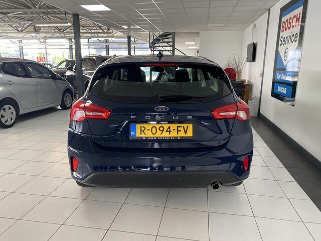Ford FOCUS 1.0 EcoBoost Trend Edition Business Navigatie / Carplay /Led verlichting /airco