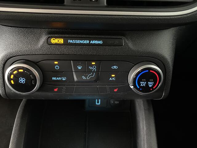 Ford FOCUS 1.0 EcoBoost Trend Edition Business Navigatie / Carplay /Led verlichting /airco