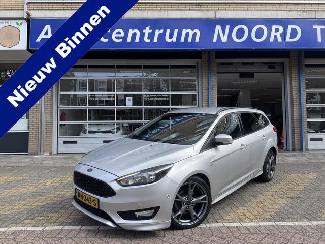 Ford FOCUS Wagon 1.0 ST-Line NAP | Navigatie | Apple Carplay | Cruise Control | Automatisch Parkeren | Parkeersensoren Voor + Achter | 17inch Lichtmetalen Velgen | Dealeronderhouden |