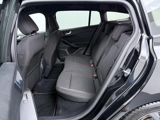 Ford FOCUS Wagon EcoBoost Hybrid 155 pk ST-Line | Winterpack | AGR | Adapt. cruise | El. a. klep | Matrix LED | Groot scherm | 4 seiz. banden