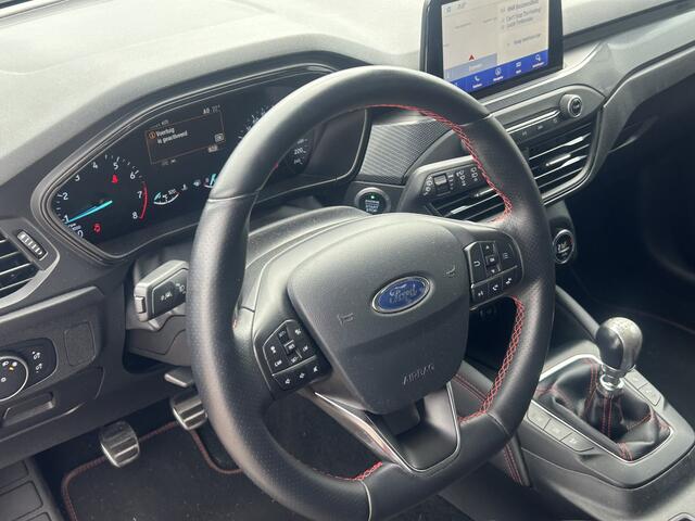 Ford FOCUS Wagon 1.0 EcoBoost ST Line Business | Nieuw Binnen | Navigatie | Climate Control | B&O | Pano |