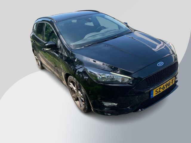 Ford FOCUS Wagon 1.0 ST-Line 125pk Trekhaak | 18 inch velgen | Climate control | Voorruit verwarming | NLD auto | Carplay, Android auto