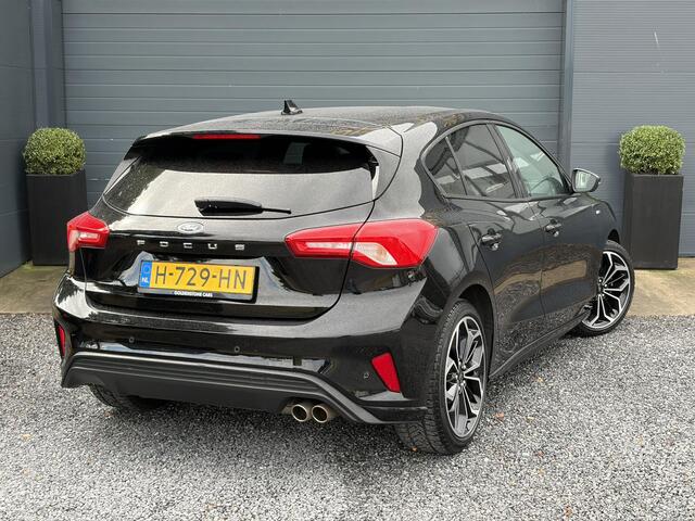 Ford FOCUS 1.0 EcoBoost ST Line Business 2e Eigenaar l Navi l Clima l Cruise l 125pk l Keyless l Pdc V+A l 18 '' Lmv l N.A.P l Apk tot 02-2028