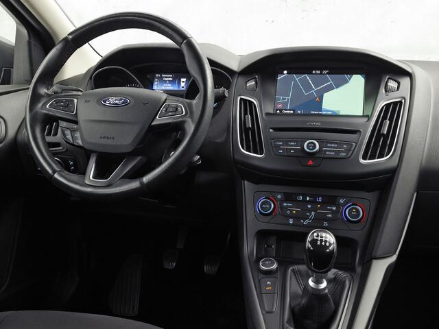 Ford FOCUS Wagon 1.0 Sport (APPLE CARPLAY, GROOT NAVI, CAMERA, CLIMATE, SPORTSTOELEN, TREKHAAK, CRUISE, NIEUWSTAAT)