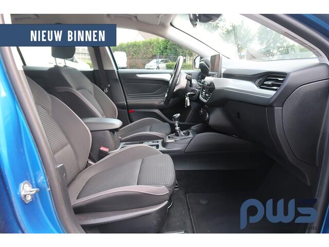 Ford FOCUS Wagon 1.0 EcoBoost Navi / Carplay / Winterpack / LMV / LED / PDC / Camera / NL auto!