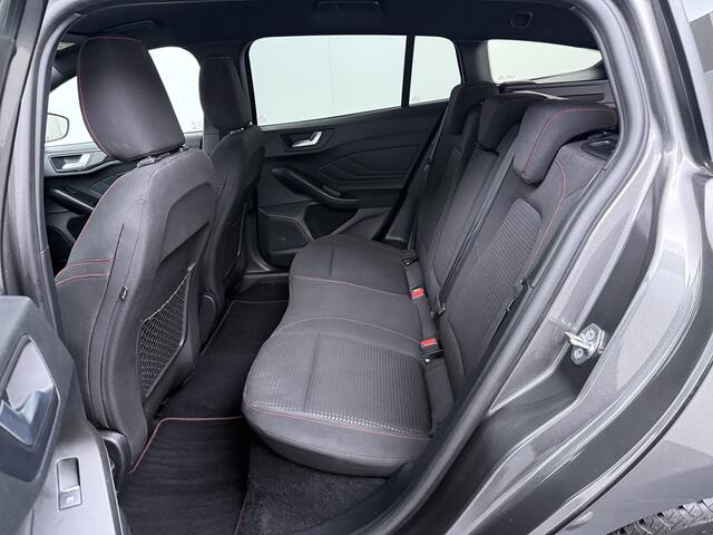 Ford FOCUS Wagon EcoBoost Hybrid 155 pk ST-Line Automaat | Cruise control | Winterpack | Climate control | SYNC 4 | All-season banden |