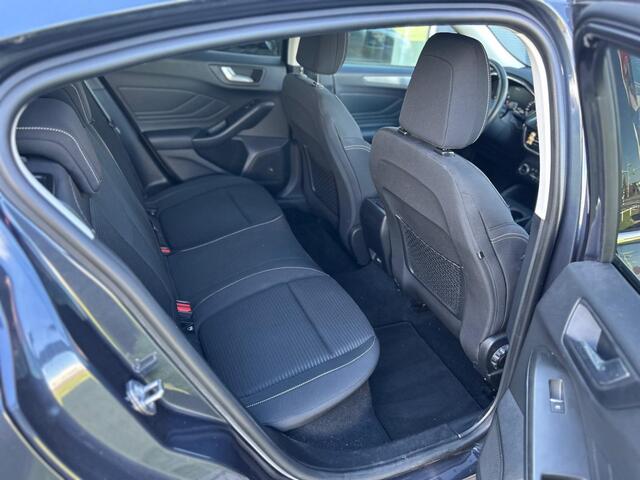 Ford FOCUS 1.0 EcoBoost Titanium Business |NAP|Automaat|Winterpack