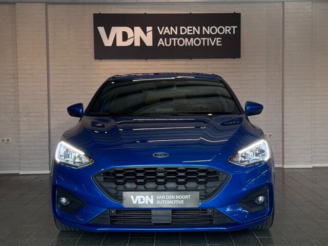 Ford FOCUS 1.0 EcoBoost ST Line Business Trekhaak Navi ACC Smartlink 17''