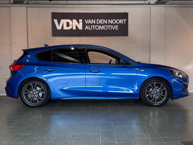 Ford FOCUS 1.0 EcoBoost ST Line Business Trekhaak Navi ACC Smartlink 17''