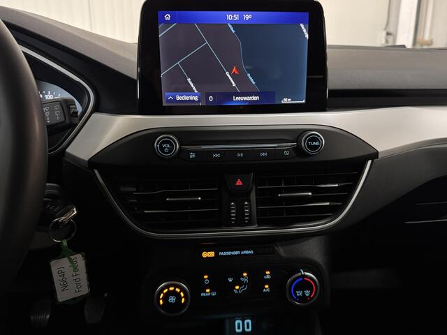 Ford FOCUS 1.0 EcoBoost Trend Edition Business CAMRA PDC CARPLAY NAVI LMV