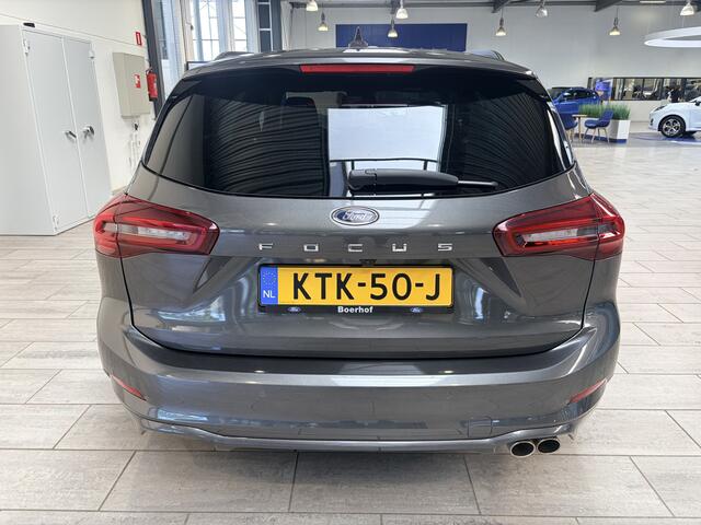 Ford FOCUS Wagon EcoBoost Hybrid 155 pk ST Line X | Winter Pack | Matrix LED | Adapt. Cruise | AGR Stoel | Elektrische Achterklep | Winterpack | SYNC 4 |