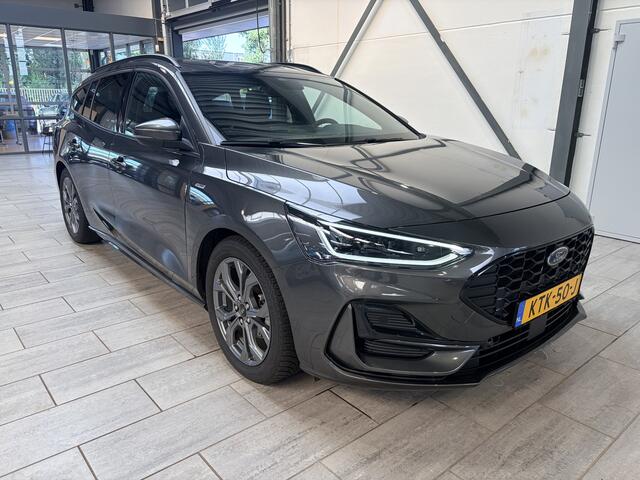 Ford FOCUS Wagon EcoBoost Hybrid 155 pk ST Line X | Winter Pack | Matrix LED | Adapt. Cruise | AGR Stoel | Elektrische Achterklep | Winterpack | SYNC 4 |