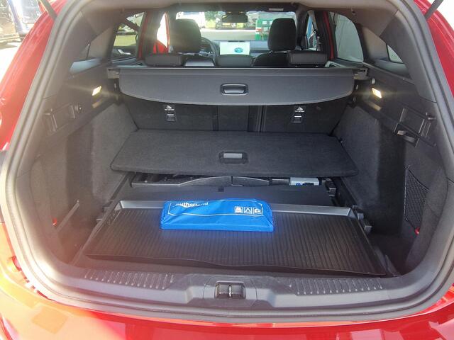 Ford FOCUS Wagon 1.0 EcoBoost Hybrid ST Line X Bellen voor bezichtiging | Fantastic Red | Winterpack | Driver Ass Pack | Camera | Origin NL Auto |