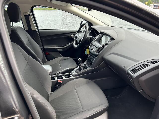 Ford FOCUS 1.0 Lease Edition Navigatie Airco/ecc keurige auto