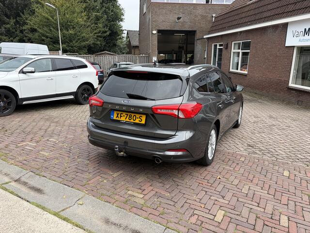 Ford FOCUS Wagon 1.0 EcoBoost Titanium Business TREKHAAK WINTER PACK PDC CARPLAY