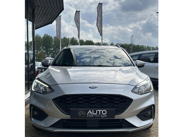 Ford FOCUS Wagon 1.5 EcoBoost ST Line Business 182PK | Volledig Dealeronderhouden | 2e Eigenaar | NL AUTO | NAP | Wegklapbare Trekhaak | Elektrische Stoel | Half Leder | Stoelverwarming | Stuurverwarming | Voorruitverwarming | Navigatie |