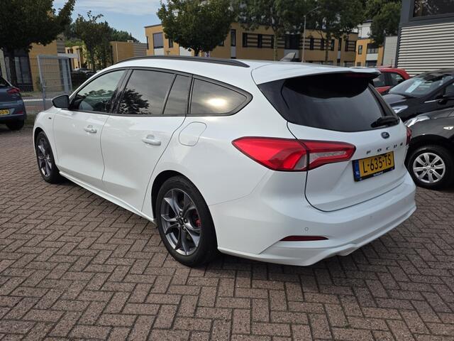 Ford FOCUS Wagon 1.0 EBH ST L. XBns
