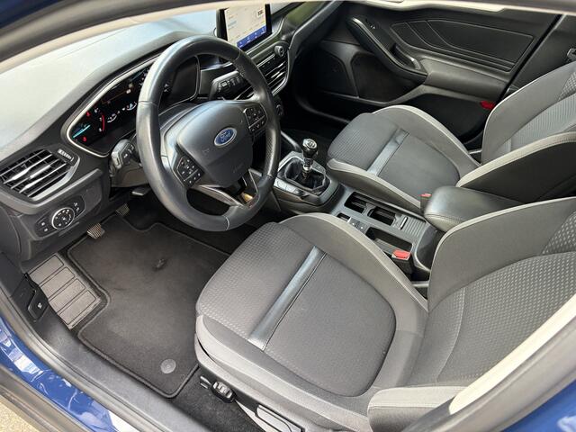 Ford FOCUS 1.0 EcoBoost Trend Edition Business / NAVI / CRUISE / TREKHAAK / 127dkm! NAP!