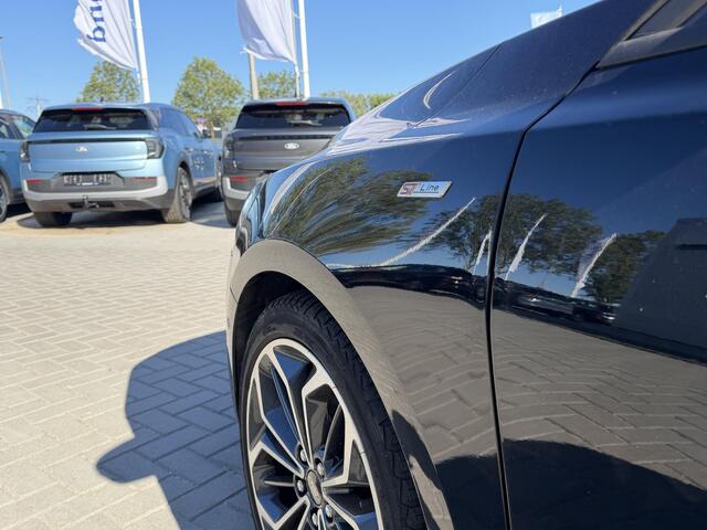 Ford FOCUS Wagon 1.0 EcoBoost Hybrid ST Line X 155pk | Driver Assistance Pack | Trekhaak afneembaar | AGR stoel | 18 inch Lichtmetaal | Winterpack