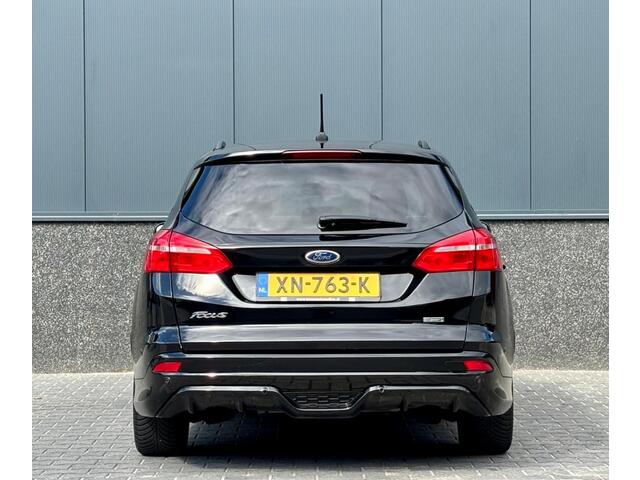 Ford FOCUS Wagon 1.0 ST-line 140PK Carplay | Stoelverwarming | PDC