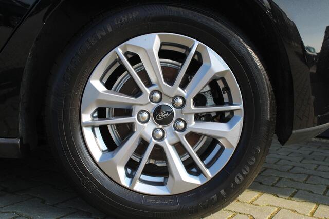 Ford FOCUS 1.0 EcoBoost Hybrid Titanium | Incl. 12 maanden garantie | Parkeersensoren | Apple Carplay/Andoid Auto | Navigatie | Climate control | Cruise control | DAB | Airco | Bluetooth | Lichtmetalen velgen
