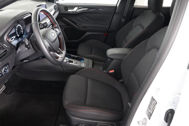 Ford FOCUS 1.5 EcoBoost ST Line 183pk / LED / HUD / Navi / ACC / Camera