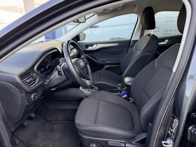 Ford FOCUS 125pk EcoBoost Titanium Navi Camera Winter Parking pack Adaptive Cruise Keyless 5drs