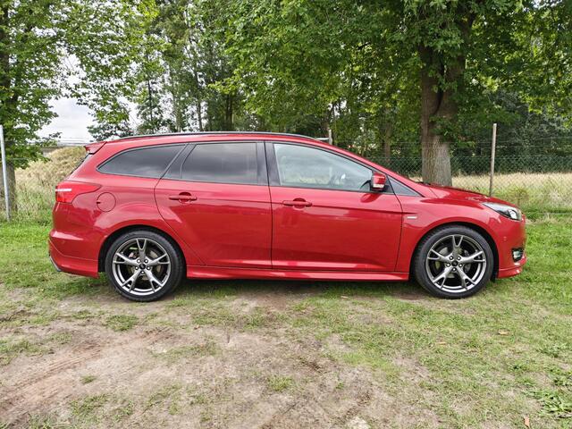 Ford FOCUS Wagon 1.0 EB 125pk ST-Line | TREKHAAK | P. SENSOREN | CRUISE | NAVI | CLIMA |