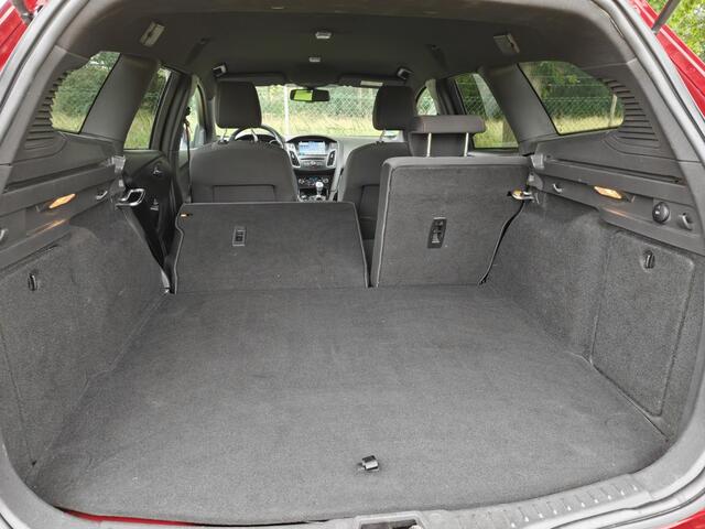 Ford FOCUS Wagon 1.0 EB 125pk ST-Line | TREKHAAK | P. SENSOREN | CRUISE | NAVI | CLIMA |