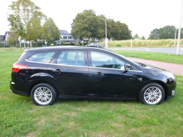 Ford FOCUS 1.0 TITANIUM