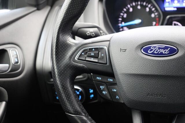 Ford FOCUS Wagon 1.0 ST-Line - Carplay, Navi, Cruise, Clima, Trekhaak