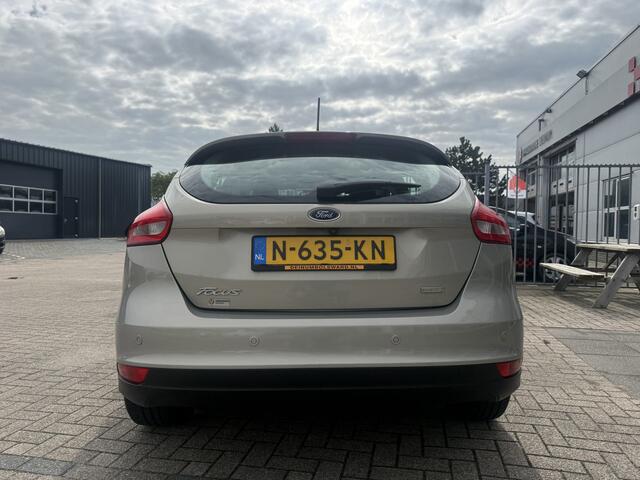 Ford FOCUS 1.0 EcoBoost Titanium Business Nieuwstaat..!! Leder comf.intr, Navigatie, Camera, Climate contr, etc..