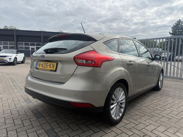 Ford FOCUS 1.0 EcoBoost Titanium Business Nieuwstaat..!! Leder comf.intr, Navigatie, Camera, Climate contr, etc..
