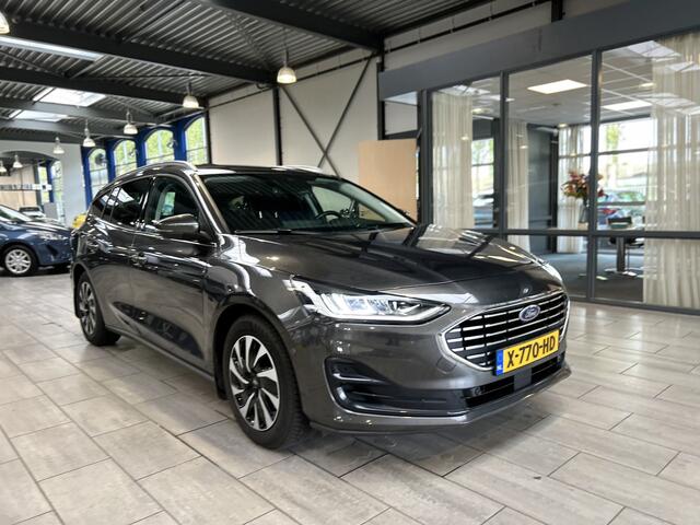 Ford FOCUS Wagon EcoBoost Hybrid 125pk Titanium | Trekhaak | Winterpack | SYNC 4 | All-season banden | LED | Camera | Keyless |