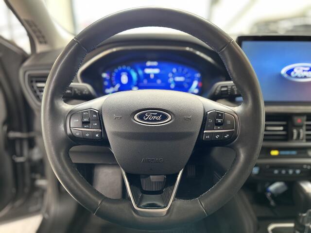 Ford FOCUS Wagon EcoBoost Hybrid 125pk Titanium | Trekhaak | Winterpack | SYNC 4 | All-season banden | LED | Camera | Keyless |