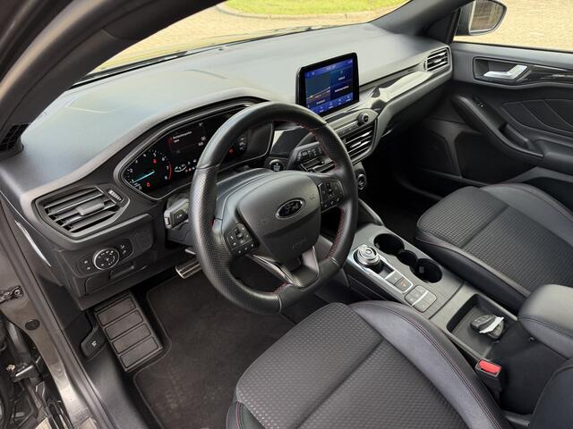 Ford FOCUS 1.0 Titanium Business Automaat / Keyless / Carplay / Navigatie / PDC v+a