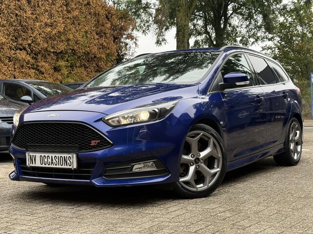 Ford FOCUS Wagon 2.0 ST 250PK/XENON/RECARO/CRUISE/STOELVW/18"/UNIEK!